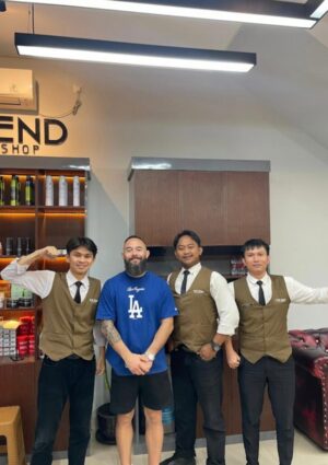 New Foto Top End Barbershop 2